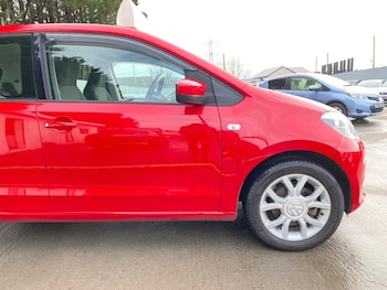 Used Volkswagen up! 2015 for sale - 77483184: Photo