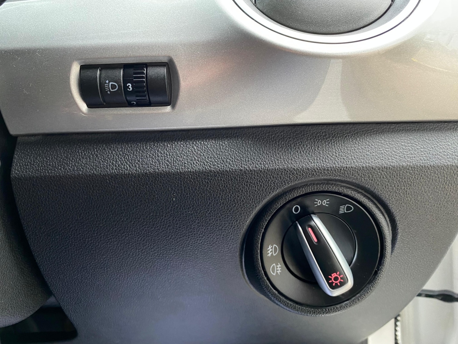 Used Volkswagen up! 2012 for sale - 77547738: Photo 21