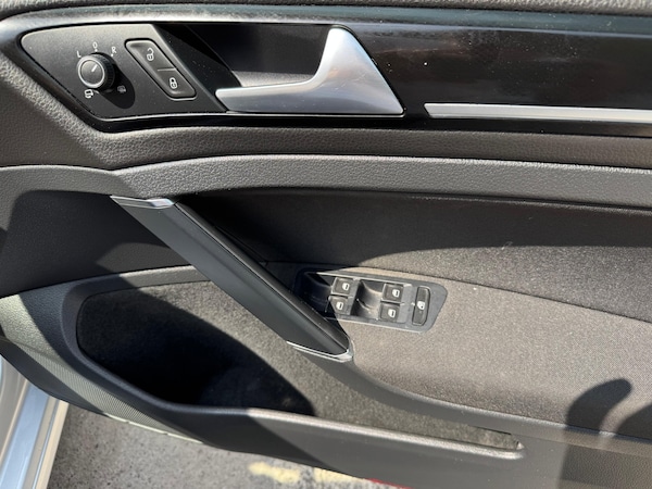 Used Volkswagen Golf 2014 for sale - 76206496: Photo 24