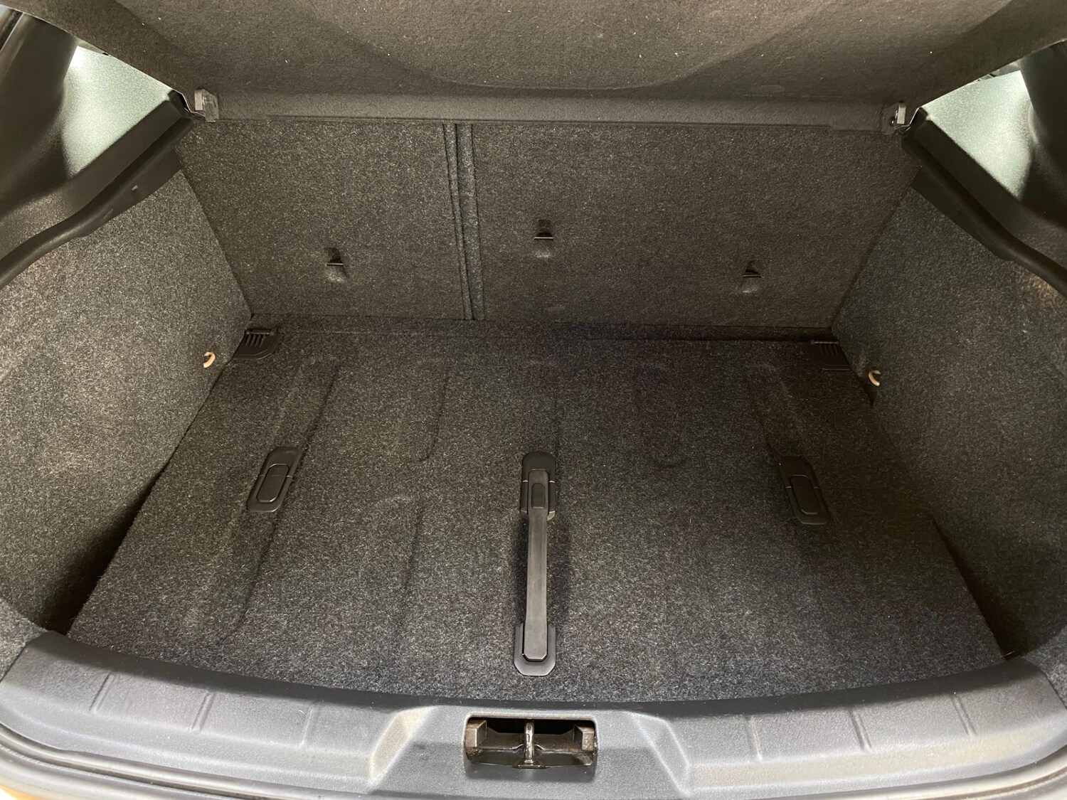 Used Volvo V40 2026 for sale - 78087720: Photo 12