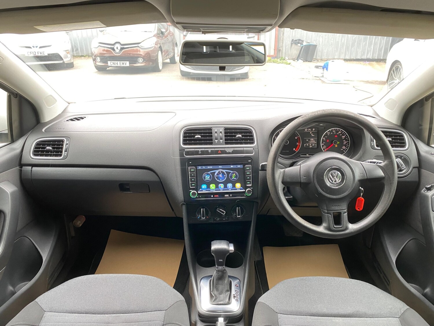 Used Volkswagen Polo 2010 for sale - 76366804: Photo 15