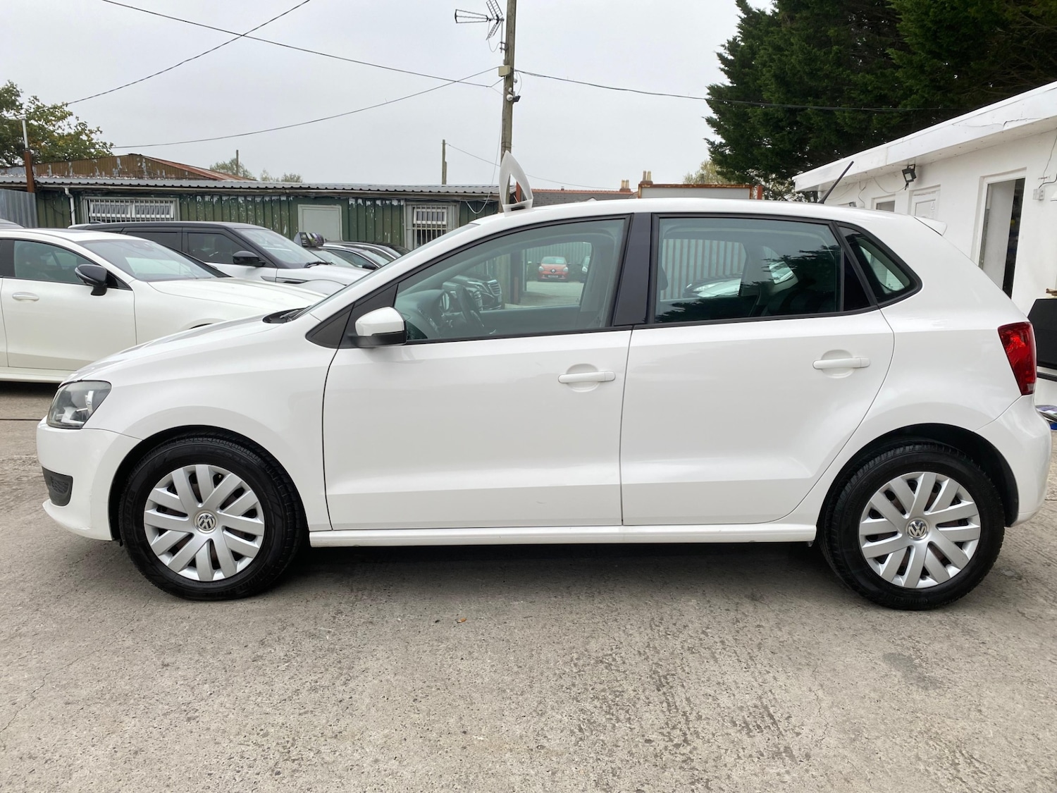 Used Volkswagen Polo 2010 for sale - 76366804: Photo 6