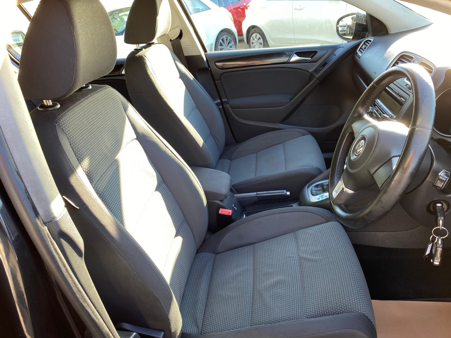 Used Volkswagen Golf 2010 for sale - 76942824: Photo 13