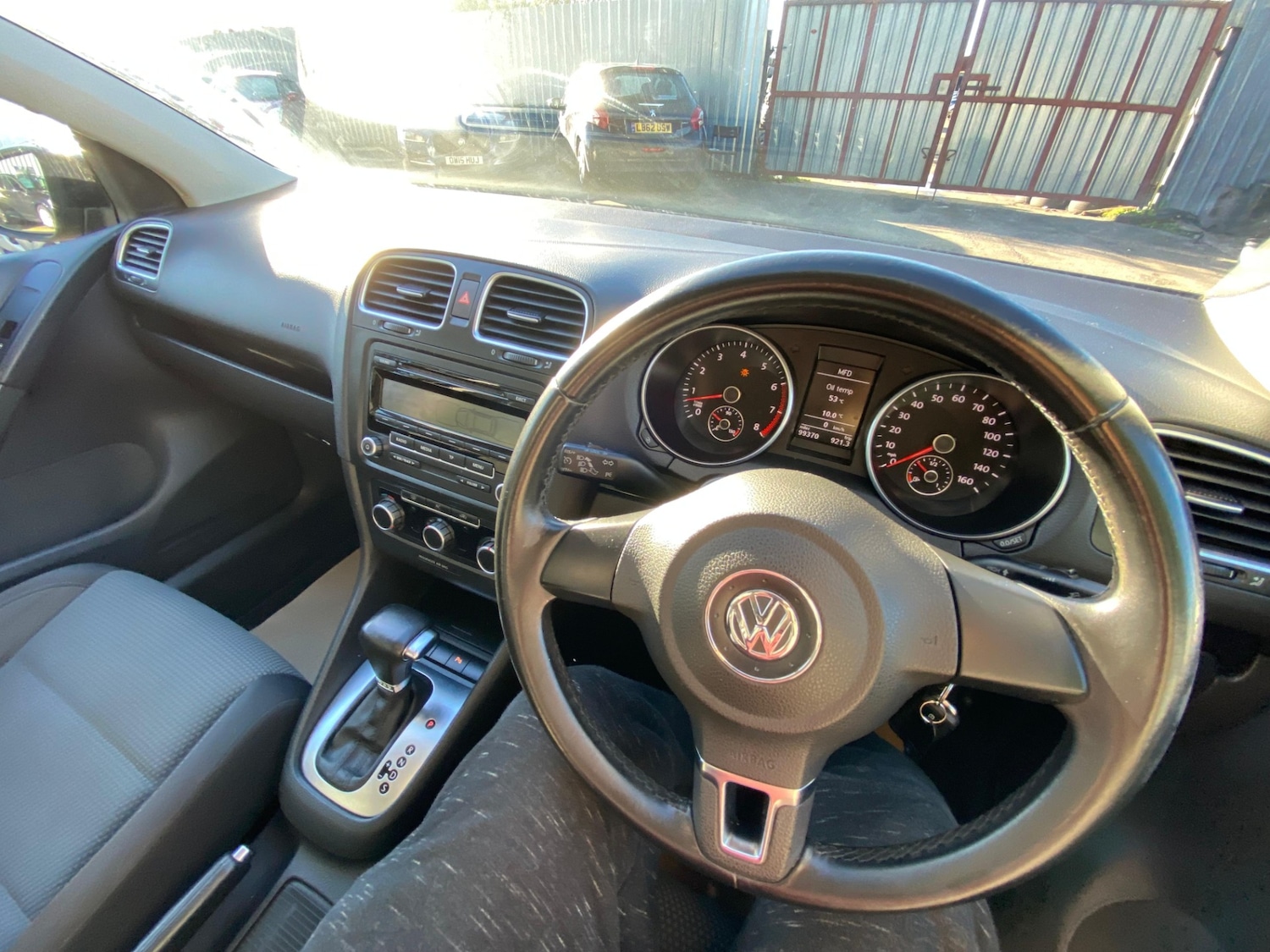 Used Volkswagen Golf 2010 for sale - 76942824: Photo 16