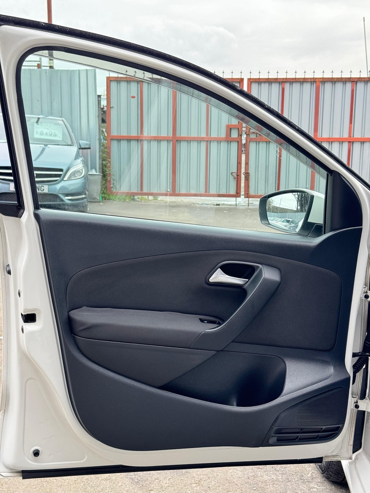 Vehicle 29