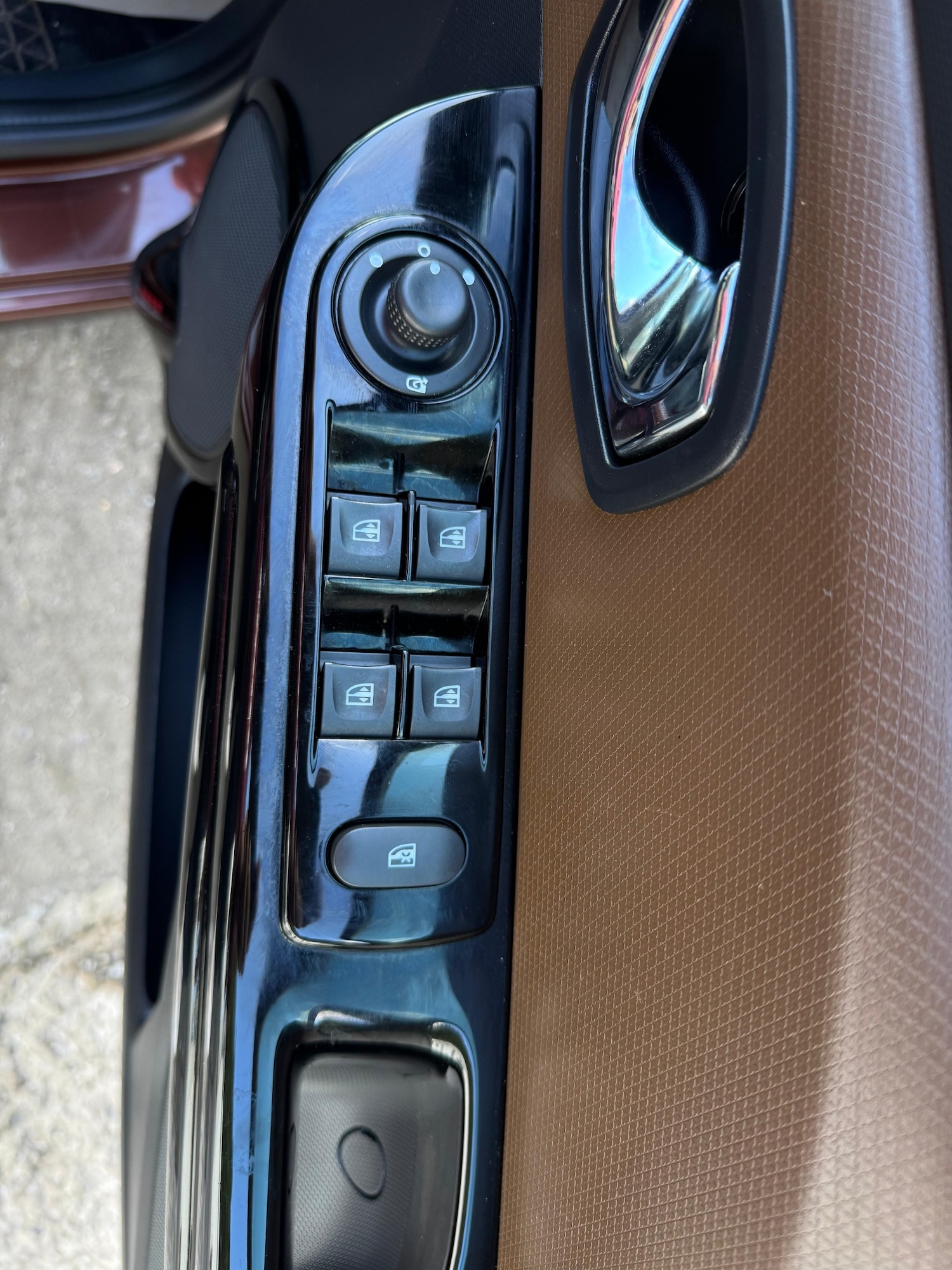 Used Renault Clio 2014 for sale - 76143954: Photo 23
