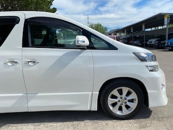 Used Toyota Vellfire 2013 for sale - 78975468: Photo