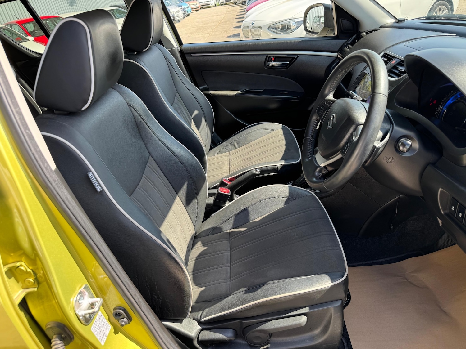 Used Suzuki Swift 2015 for sale - 76500704: Photo 23