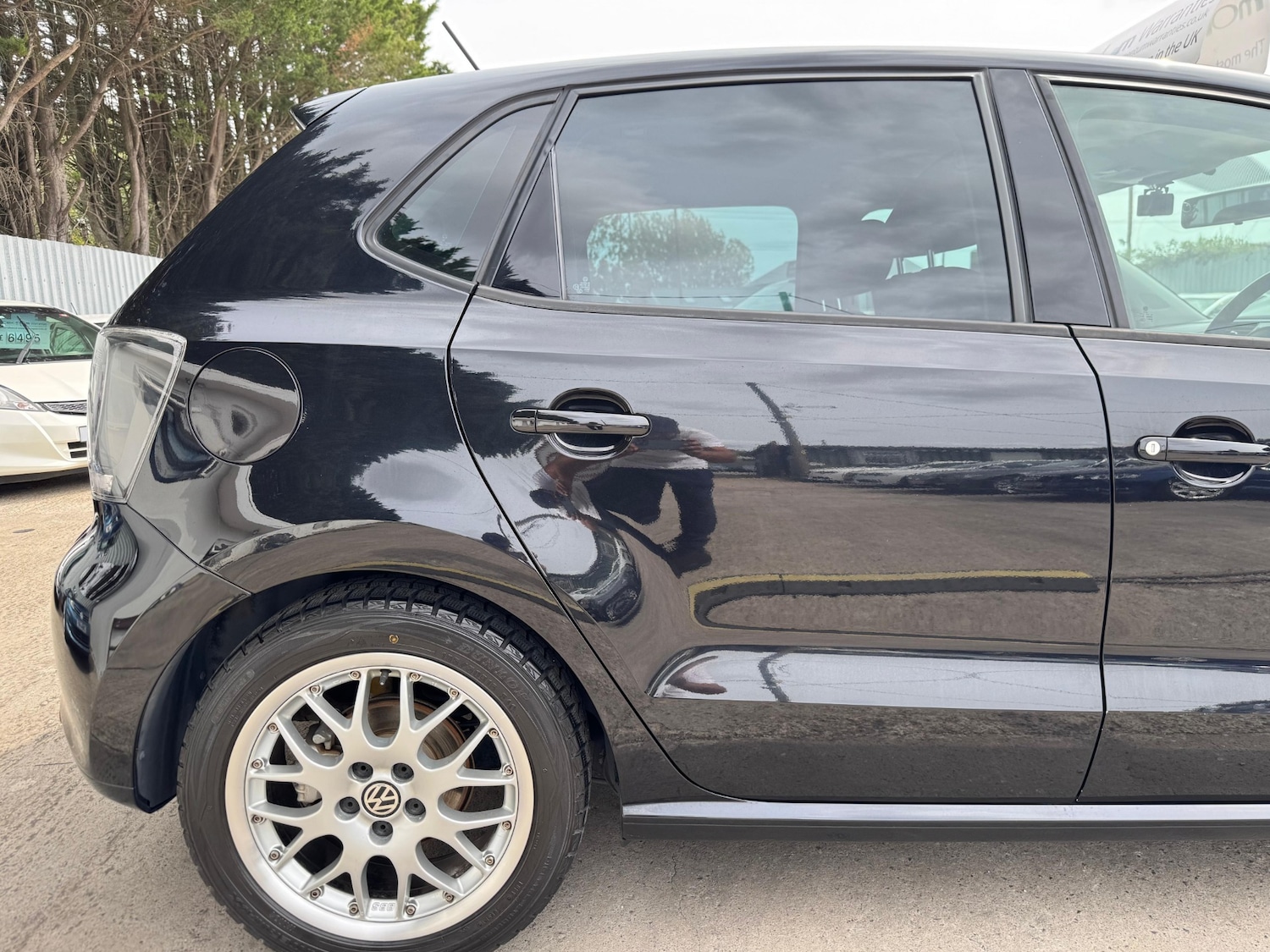 Used Volkswagen Polo 2010 for sale - 76089350: Photo 6