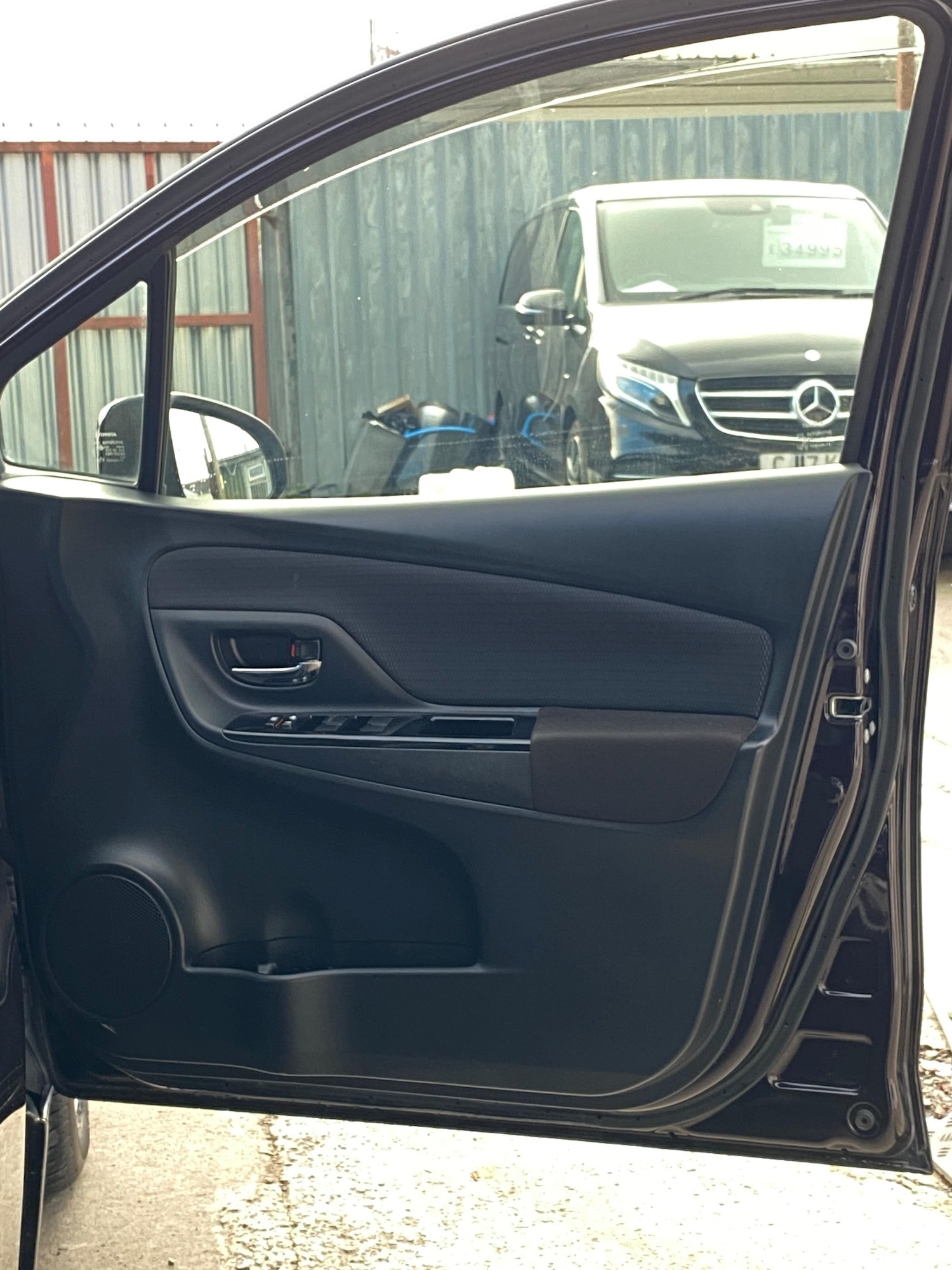 Used Toyota Vitz 2025 for sale - 76514279: Photo 23