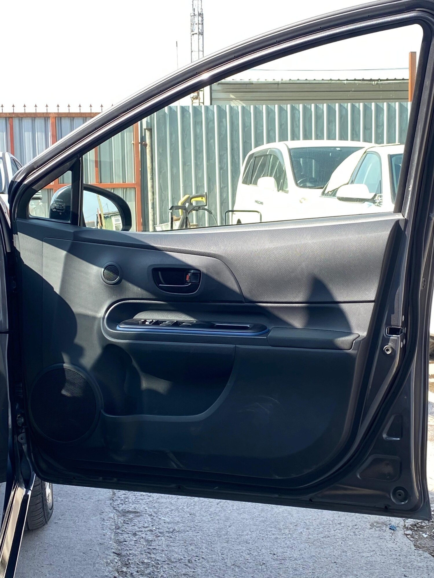 Used Toyota Aqua 2026 for sale - 77990357: Photo 23