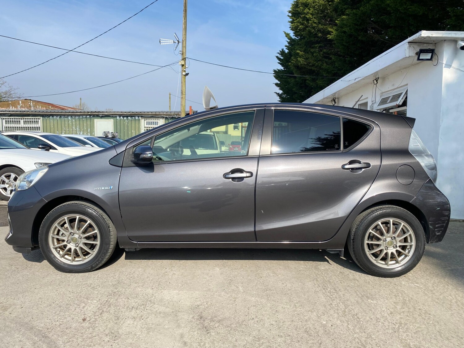 Used Toyota Aqua 2026 for sale - 77990357: Photo 6