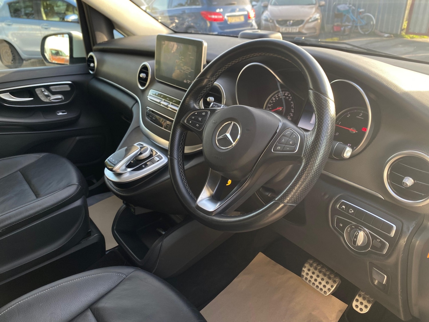 Used Mercedes-Benz V-Class 2026 for sale - 78176598: Photo 15