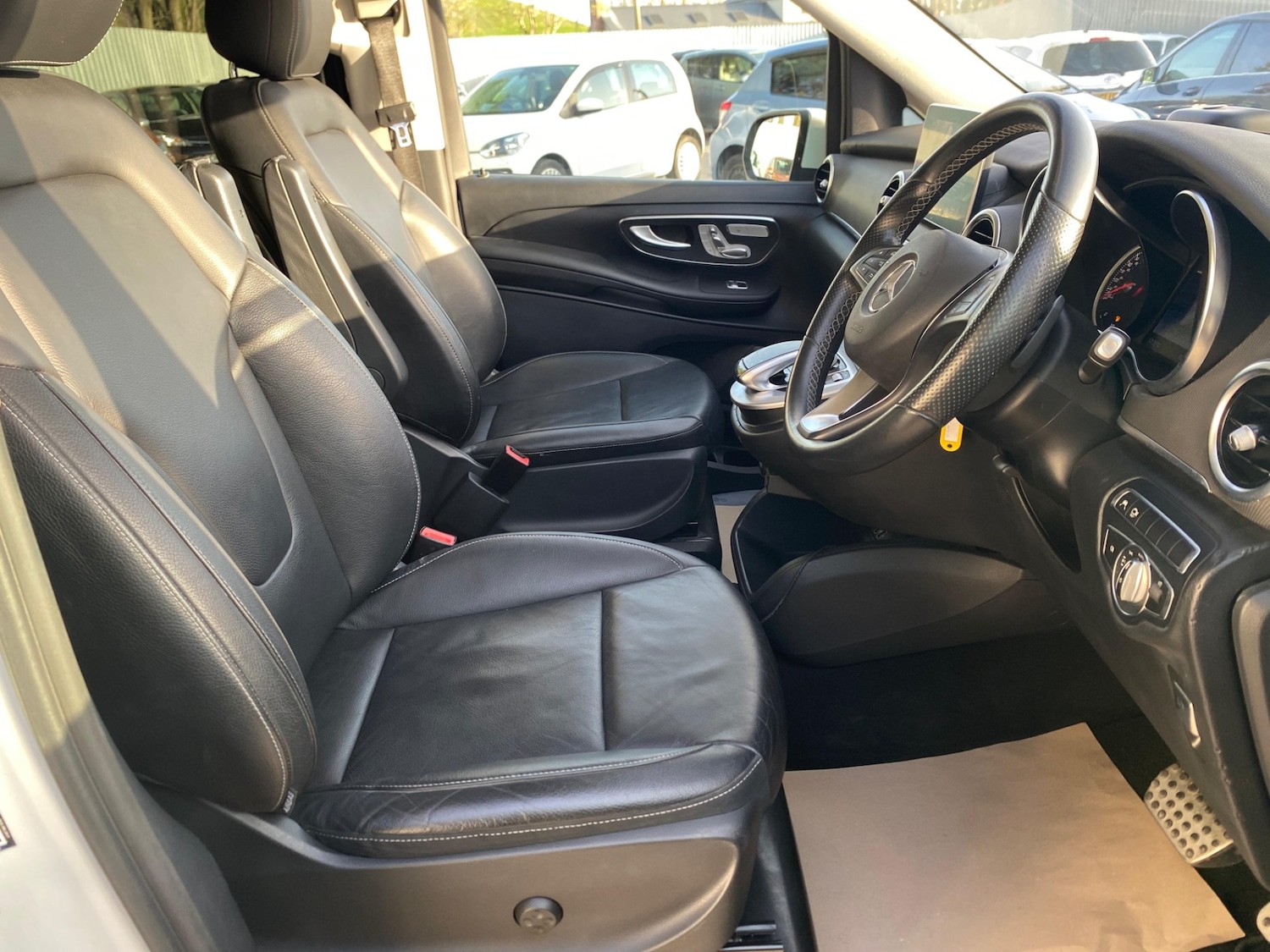 Used Mercedes-Benz V-Class 2026 for sale - 78176598: Photo 16