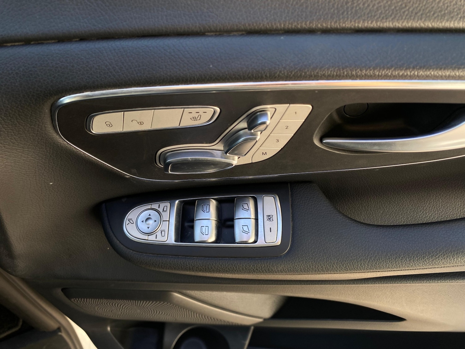 Used Mercedes-Benz V-Class 2026 for sale - 78176598: Photo 28