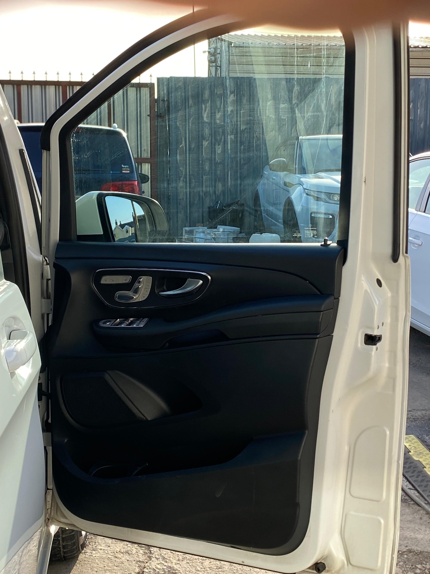 Used Mercedes-Benz V-Class 2026 for sale - 78176598: Photo 29