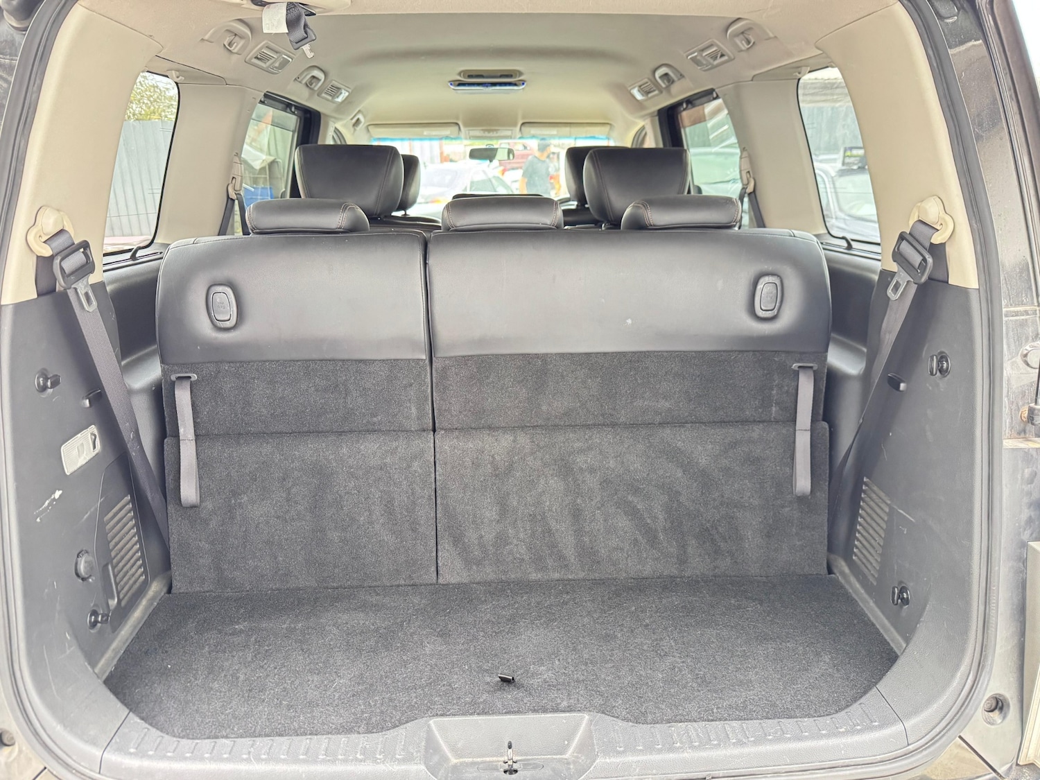 Used Nissan Elgrand 2025 for sale - 77256533: Photo 12