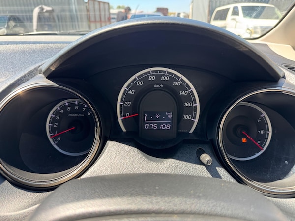 Used Honda Fit 2012 for sale - 76231988: Photo 19