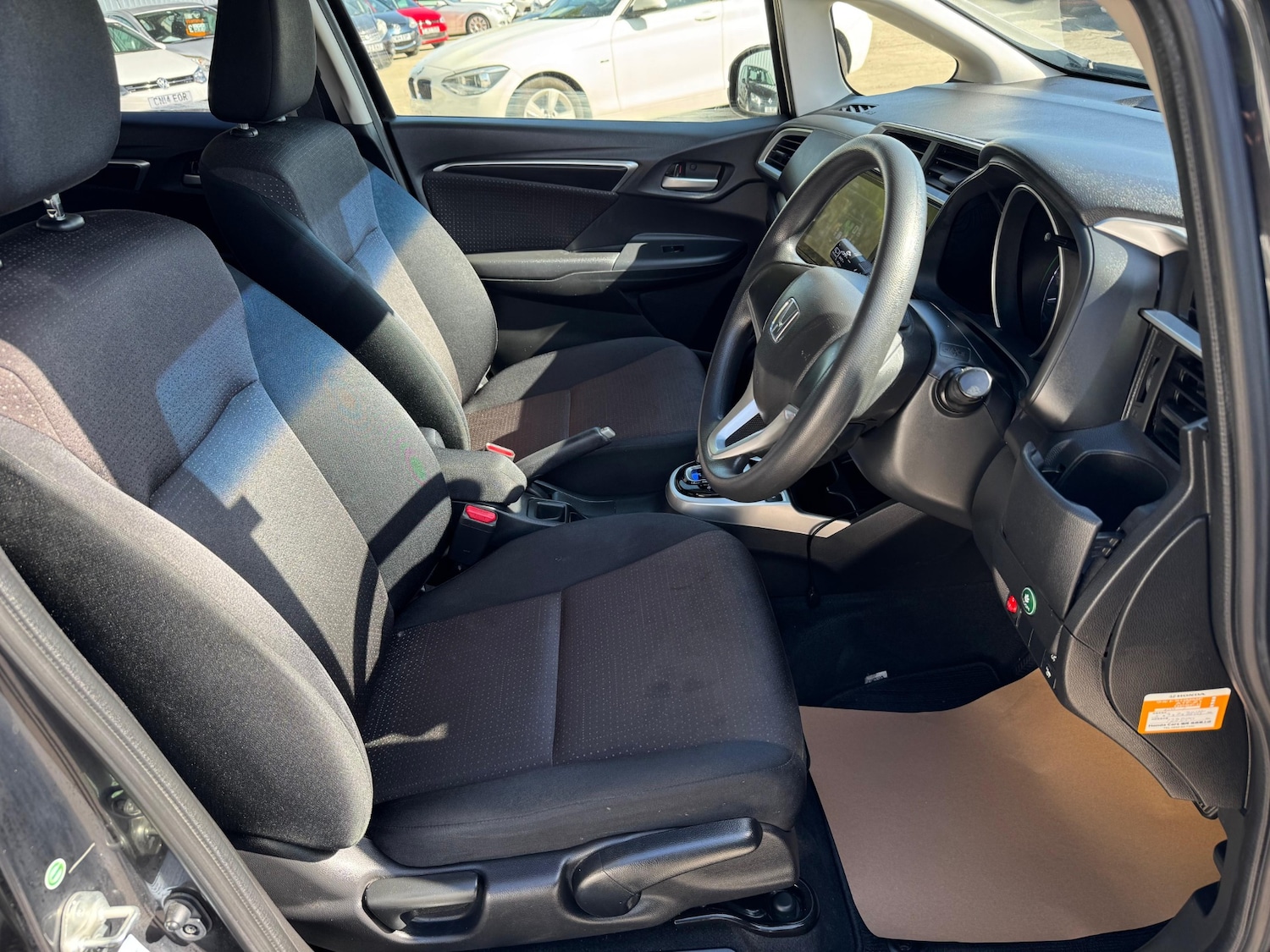 Used Honda Fit 2014 for sale - 76102577: Photo 14