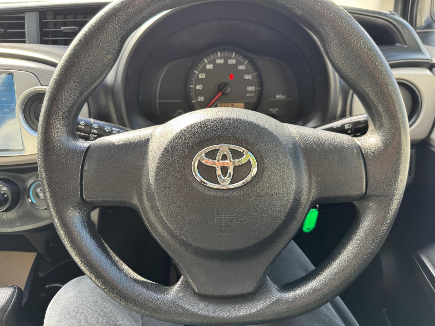 Used Toyota Vitz 2025 for sale - 77204999: Photo 18