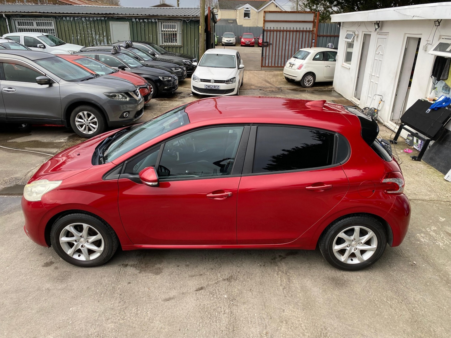 Used Peugeot 208 2015 for sale - 77599681: Photo 36