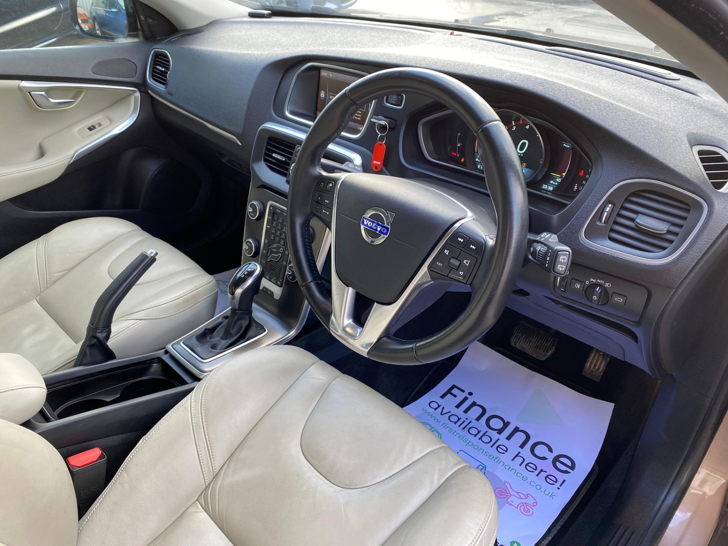 Used Volvo V40 2026 for sale - 77551390: Photo 12