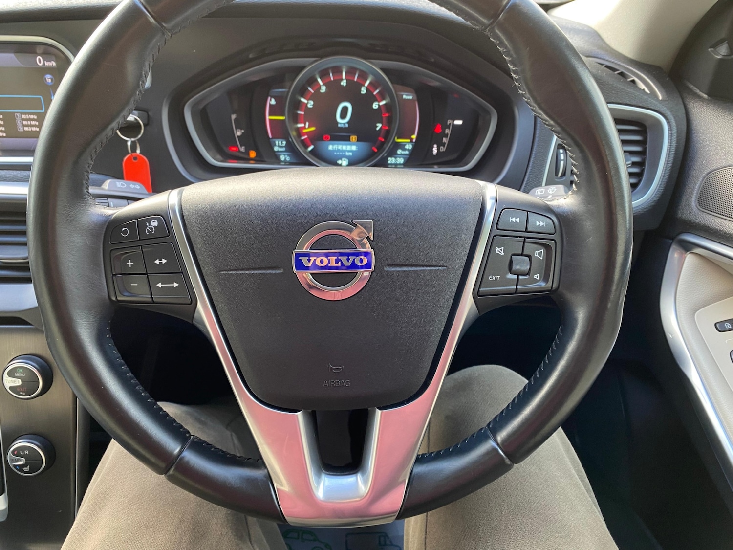 Used Volvo V40 2026 for sale - 77551390: Photo 17