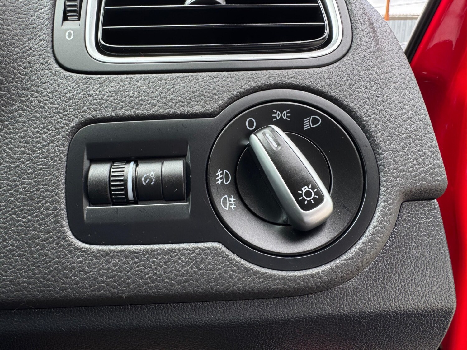 Used Volkswagen Polo 2012 for sale - 76055470: Photo 22