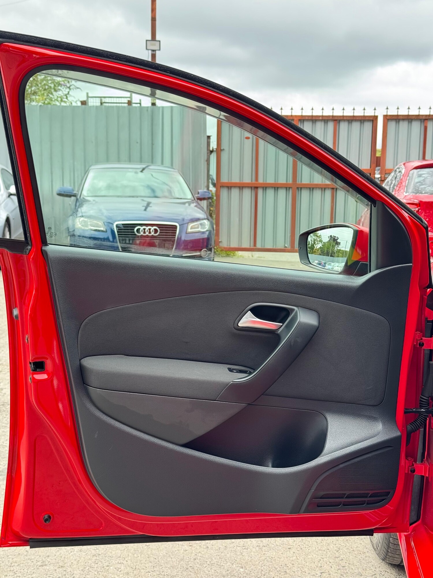 Used Volkswagen Polo 2012 for sale - 76055470: Photo 32