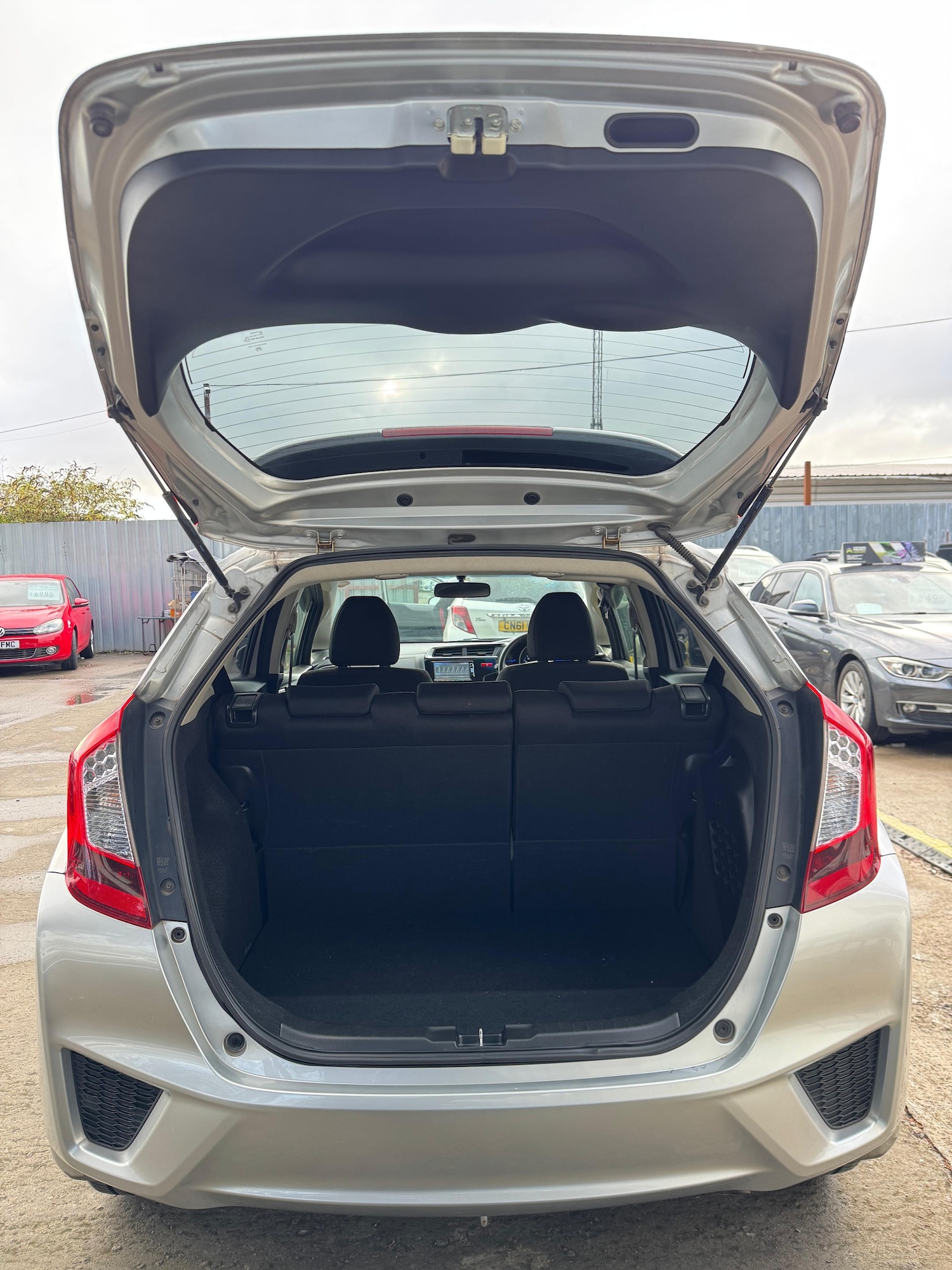 Used Honda Fit 2014 for sale - 76458472: Photo 11