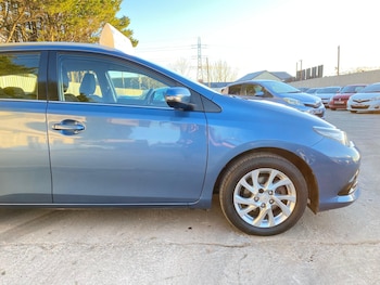 Used Toyota Auris 2016 for sale - 77388550: Photo