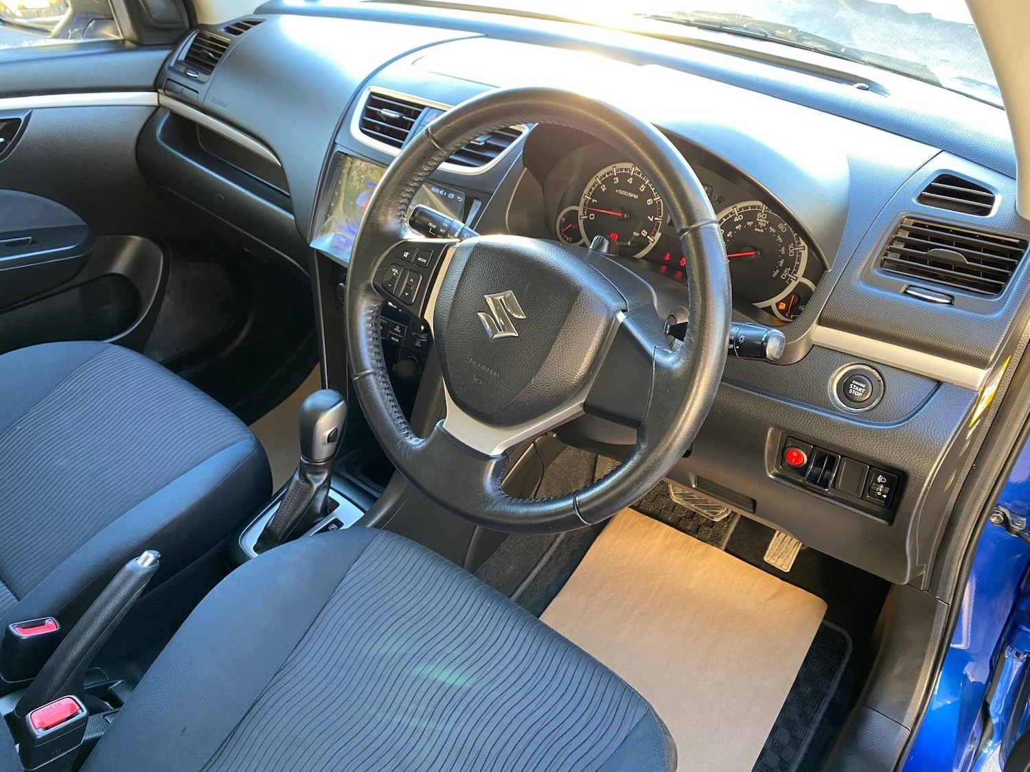 Used Suzuki Swift 2025 for sale - 77100601: Photo 12