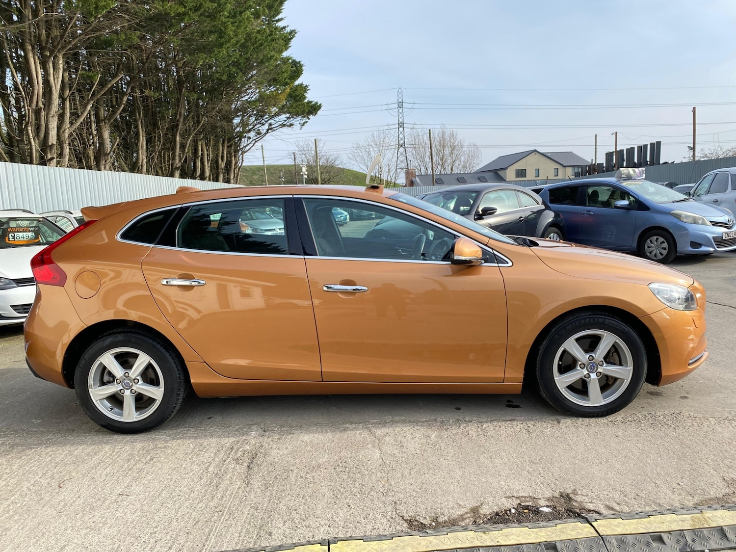 Used Volvo V40 2026 for sale - 78206036: Photo 3