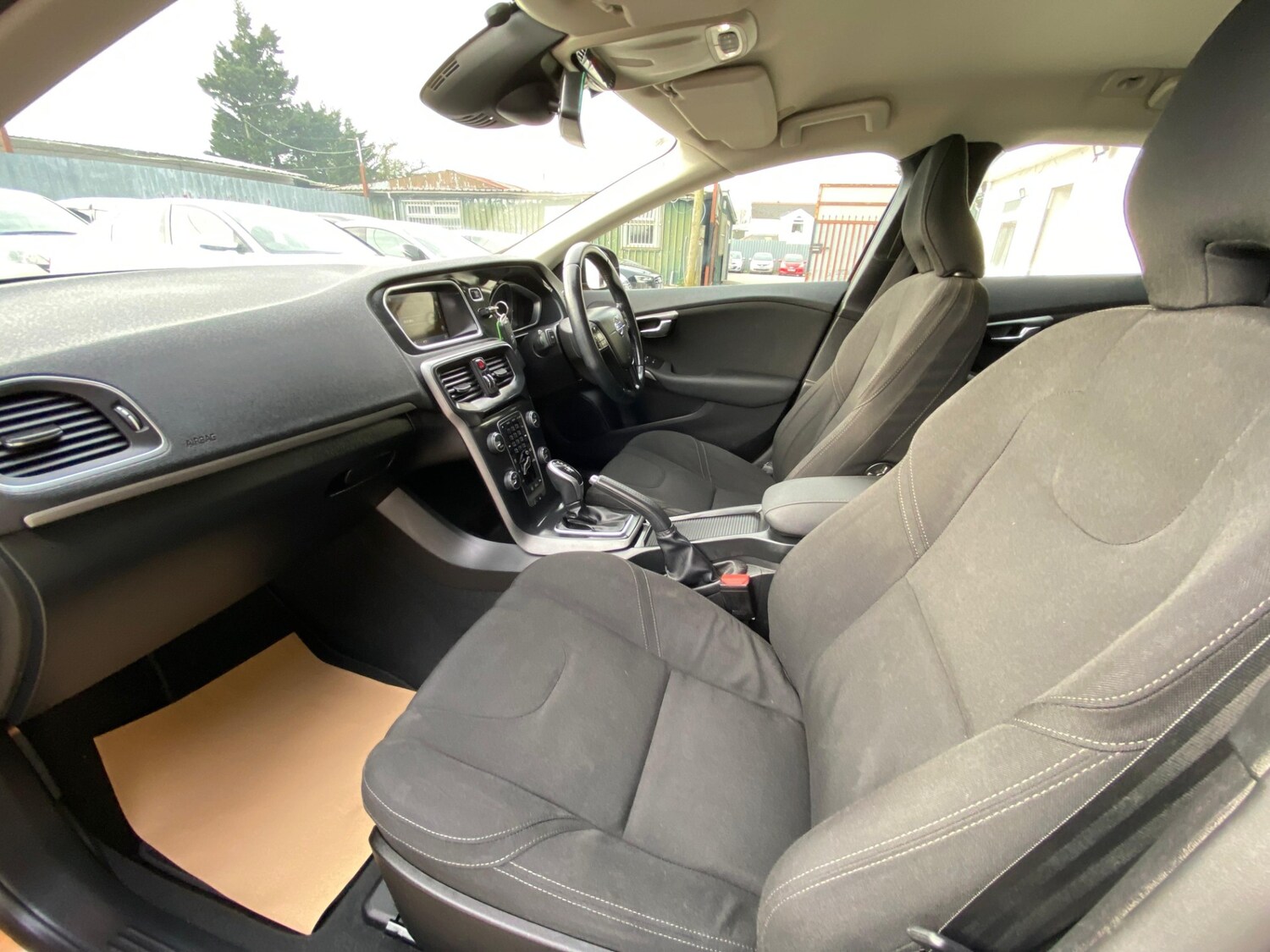 Used Volvo V40 2026 for sale - 78206036: Photo 30