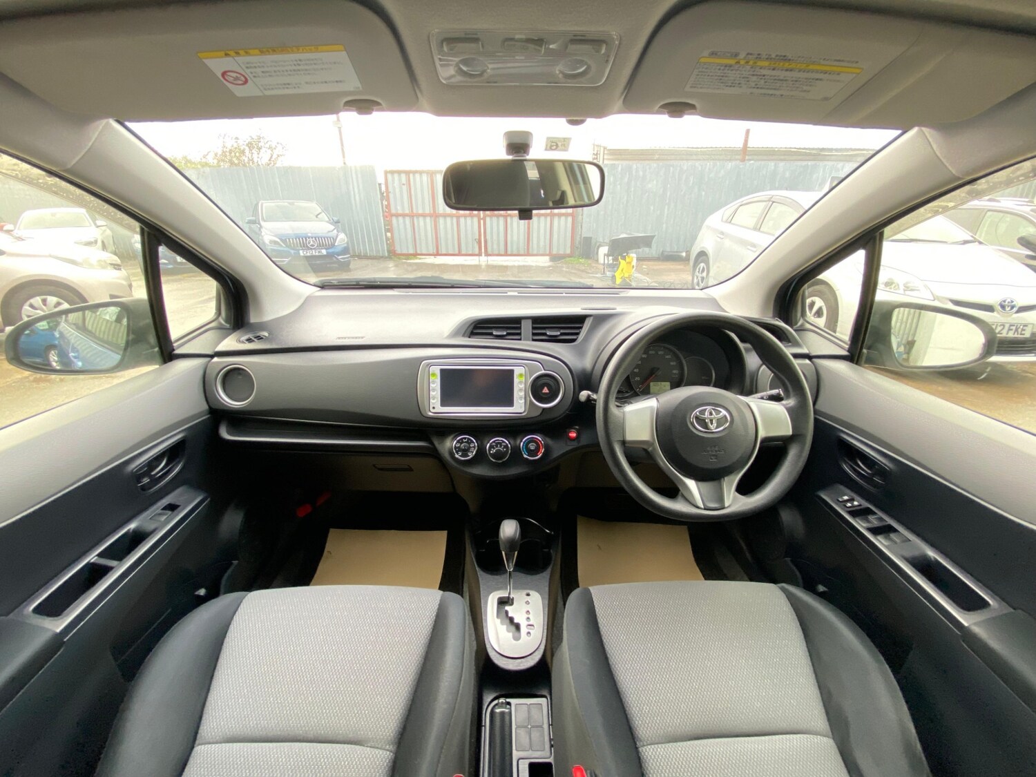 Used Toyota Vitz 2012 for sale - 78008701: Photo 16