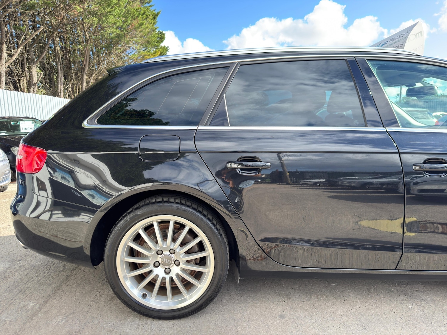 Used Audi A4 2014 for sale - 76097281: Photo 6