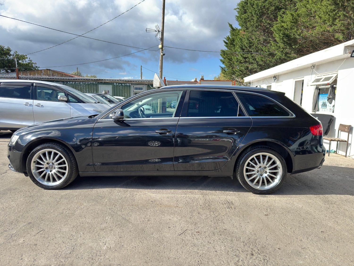 Used Audi A4 2014 for sale - 76097281: Photo 7