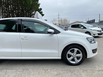 Used Volkswagen Polo 2010 for sale - 76552008: Photo