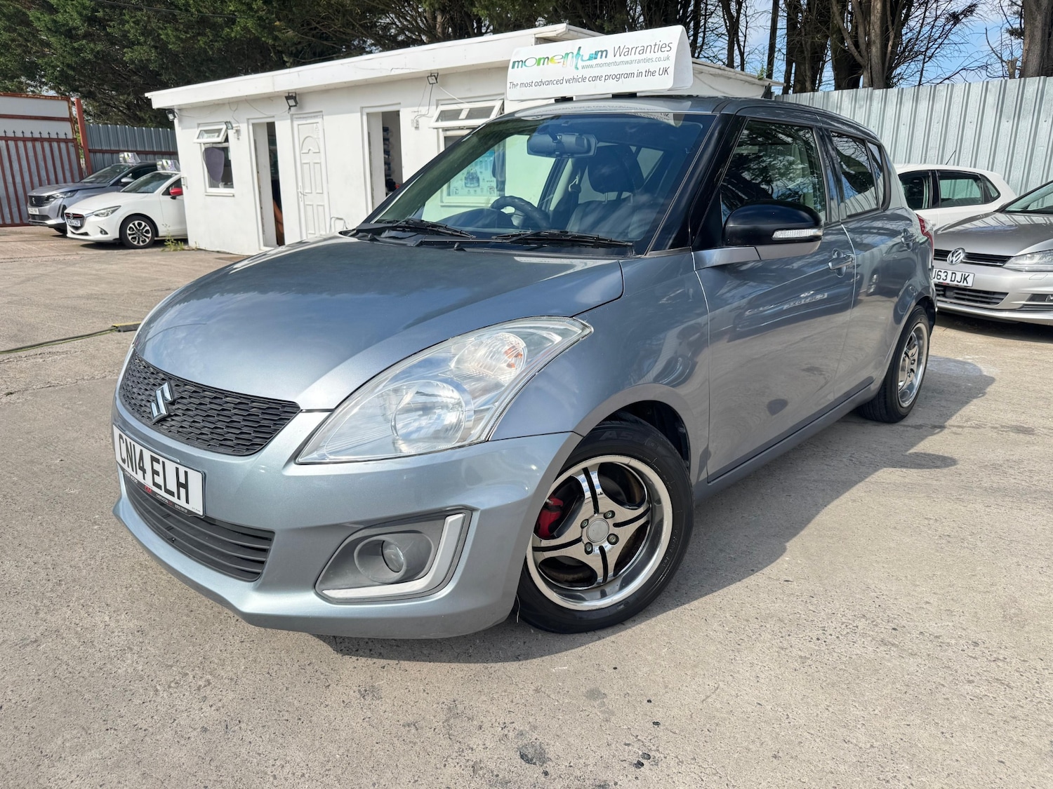 Used Suzuki Swift 2014 for sale - 76129112: Photo 2