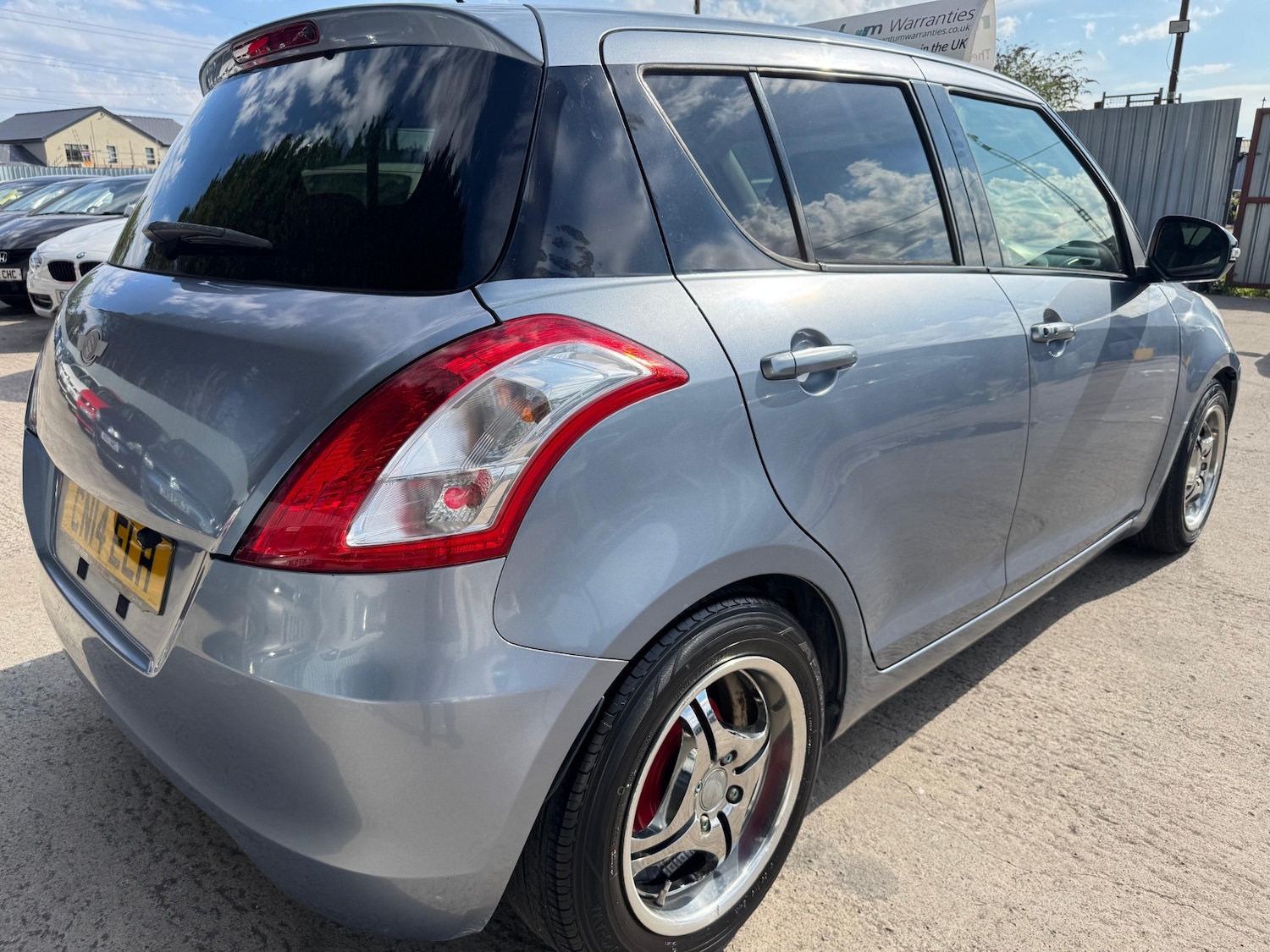 Used Suzuki Swift 2014 for sale - 76129112: Photo 39