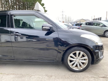 Used Suzuki Swift 2015 for sale - 77785236: Photo
