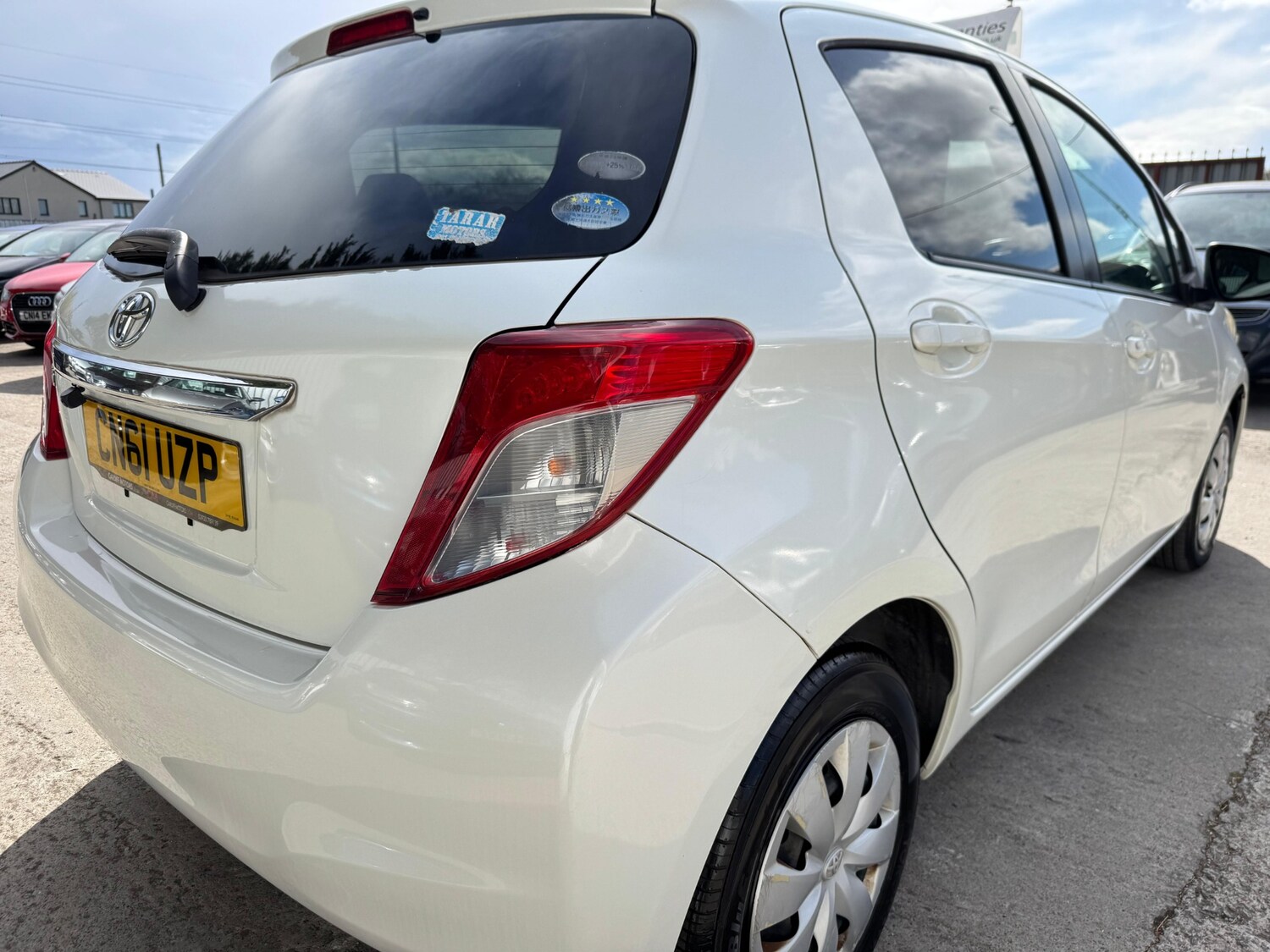 Used Toyota Yaris 2011 for sale - 76672235: Photo 39