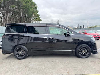 Used Nissan Elgrand 2011 for sale - 75649816: Photo