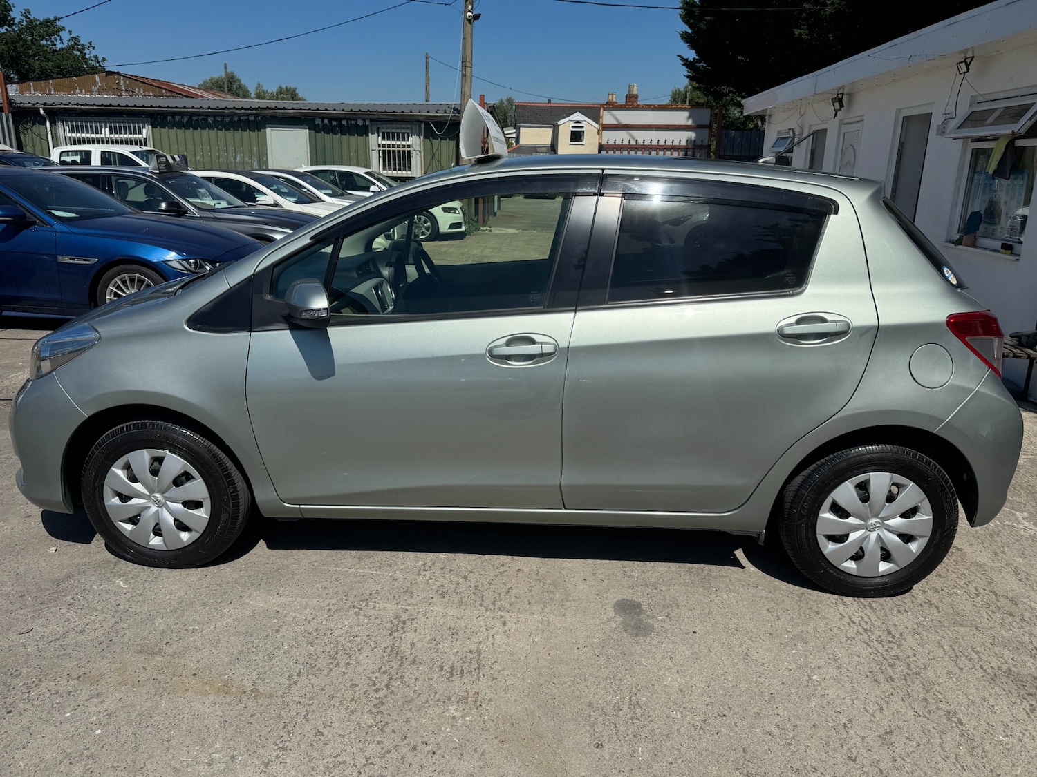 Used Toyota Vitz 2012 for sale - 78048987: Photo 7