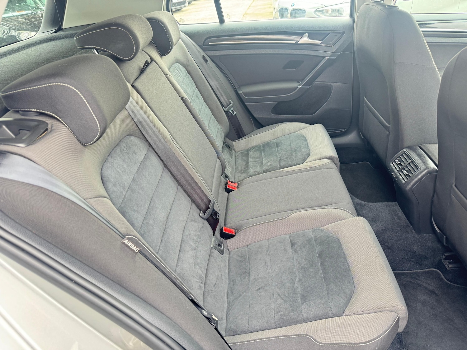 Used Volkswagen Golf 2013 for sale - 76129127: Photo 15