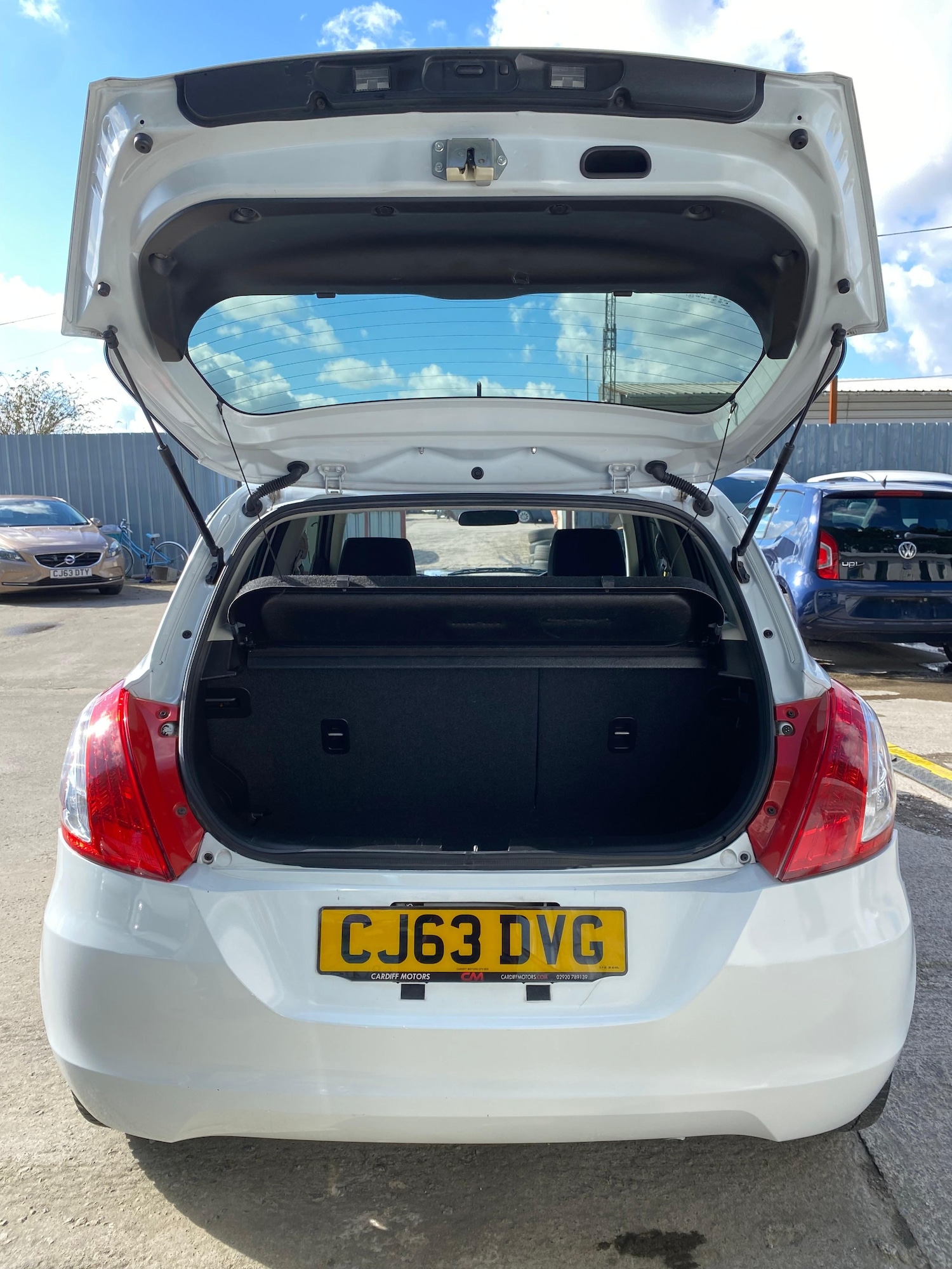 Used Suzuki Swift 2013 for sale - 78074114: Photo 11