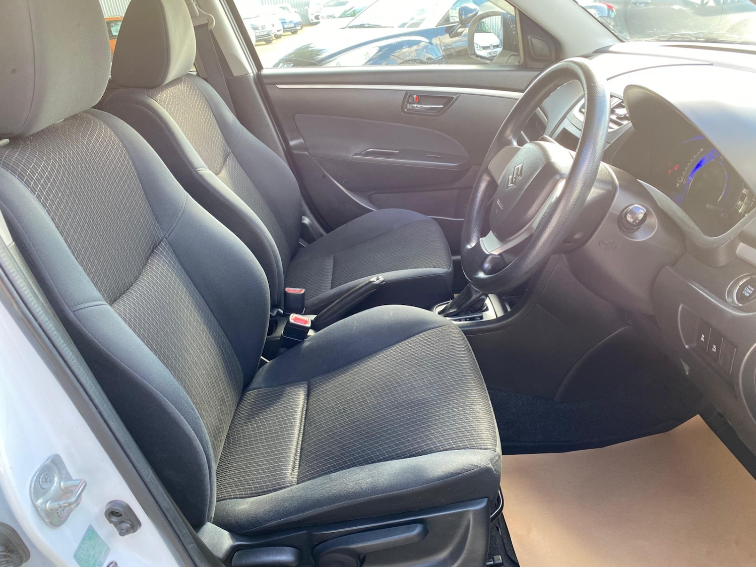 Used Suzuki Swift 2013 for sale - 78074114: Photo 14