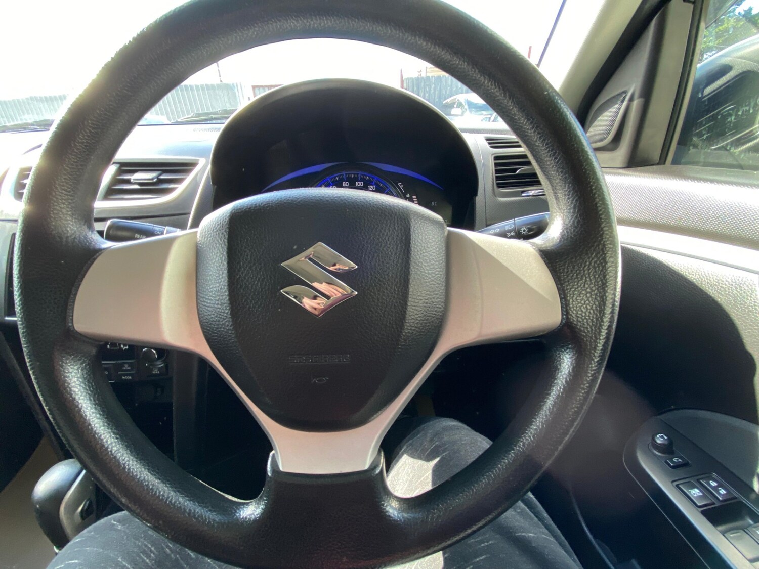 Used Suzuki Swift 2013 for sale - 78074114: Photo 18