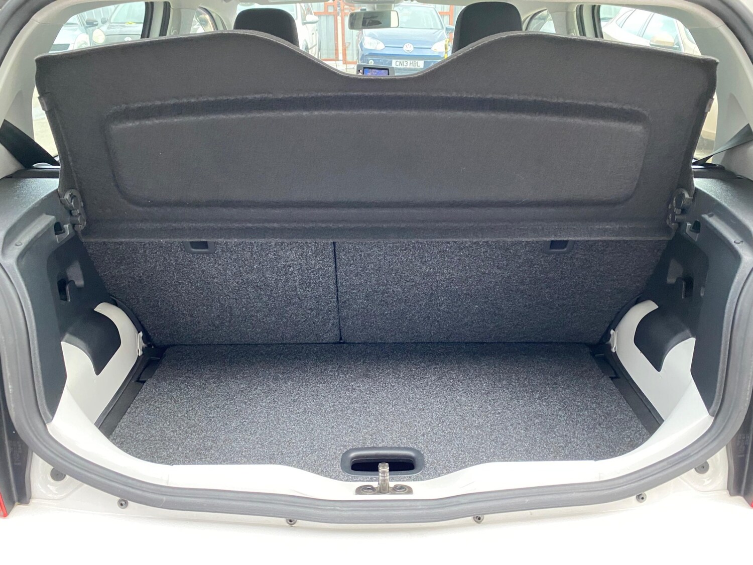 Used Volkswagen up! 2026 for sale - 78123057: Photo 12