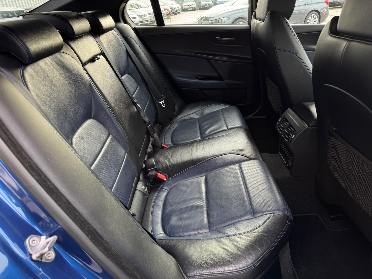 Used Jaguar XE 2015 for sale - 76129257: Photo 15
